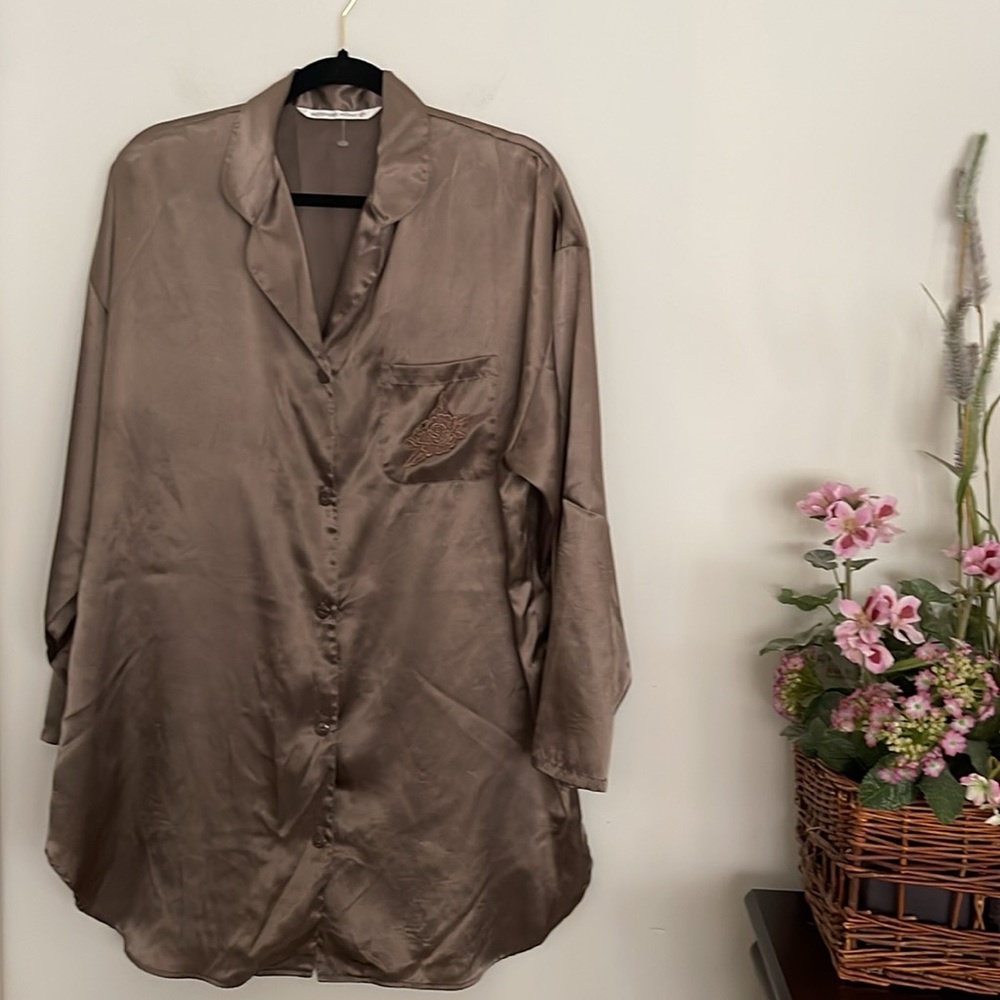 Vintage Victoria Secret Satin Nightshirt Y2K - Picture 2 of 12